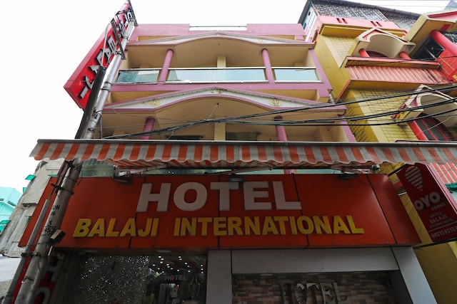 OYO Hotel Balaji International Near Netaji Subhash Chandra Bose International Airport